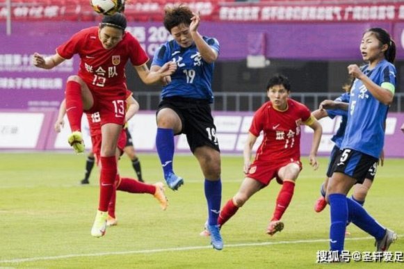 逆天进球+裁判争议！蓉城0-1不敌海港
