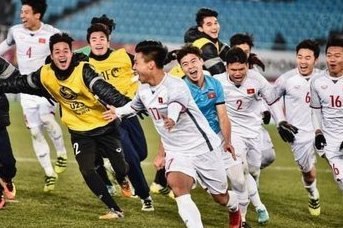中国足球时隔七年再取开门红，以小打大的U19国足为师兄复仇