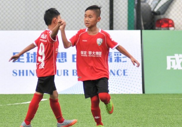 我理性想评价一下最近董路足球小将和李昊炎的问题