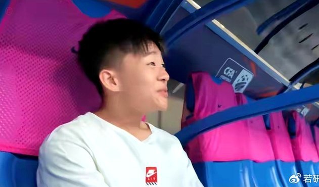邝兆镭为何失去上场机会？