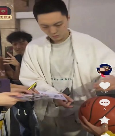 球盲李宝库，都回答不了球迷的这条留言